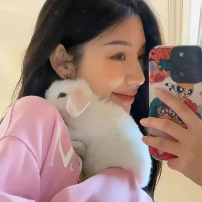 头像2025女生高级真人图片