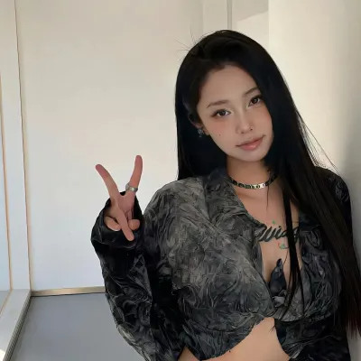 头像2025女生高级真人图片