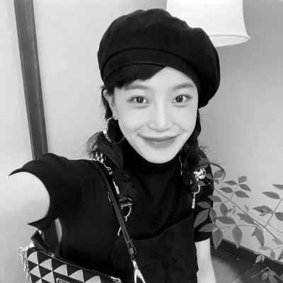黑白头像女高清无水印真人