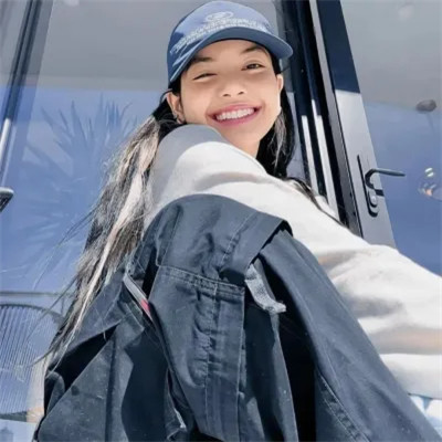 2025最新精致流行女生头像