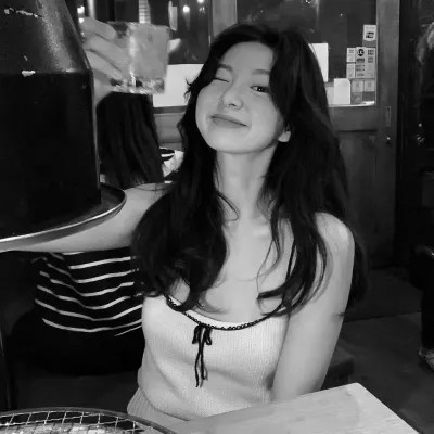 气质女黑白头像真人