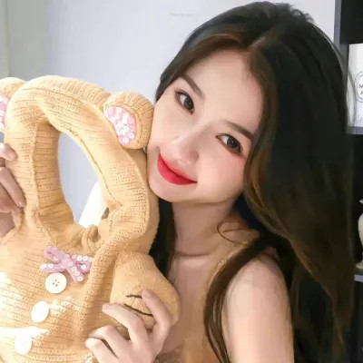 2025很好看的女生最新版头像