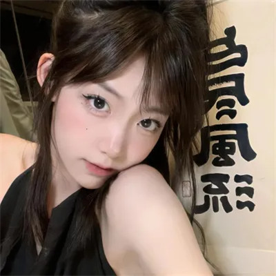 2025很好看的女生最新版头像