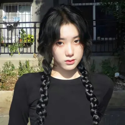 2025很好看的女生最新版头像
