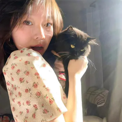 2025女生洋气头像图片高清