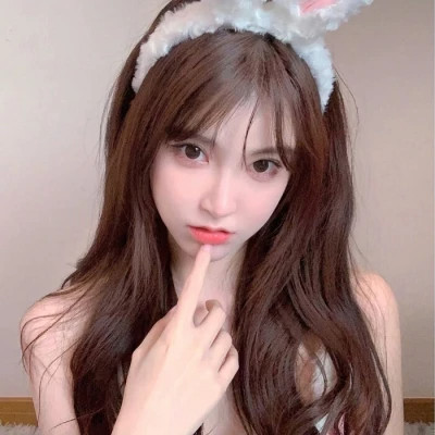 2025女生高级感头像图片