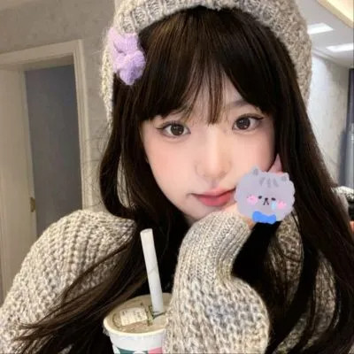 2025女生高级感头像图片