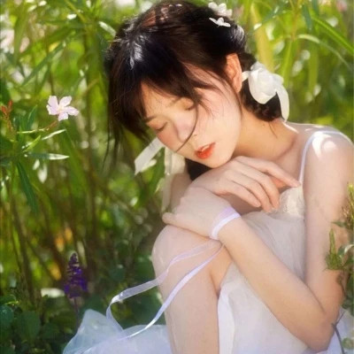 2025女生高级感头像图片