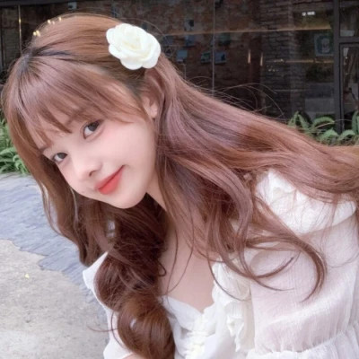 2025女生高级感头像图片