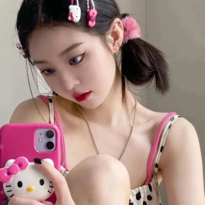 2025女生高级感头像图片