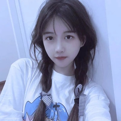 2025女生高级感头像图片