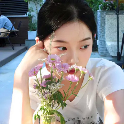 2025年女生最美头像图片