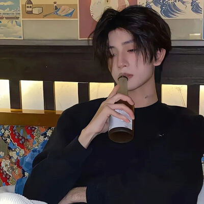 2025男生头像高清真人图片