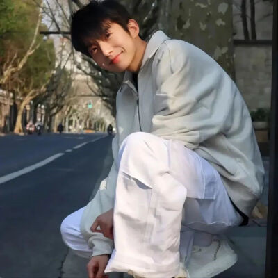 2025男生头像高清真人图片