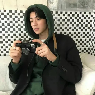 2025男生头像高清真人图片