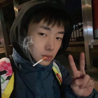 2025必备的真人很火超酷帅哥头像