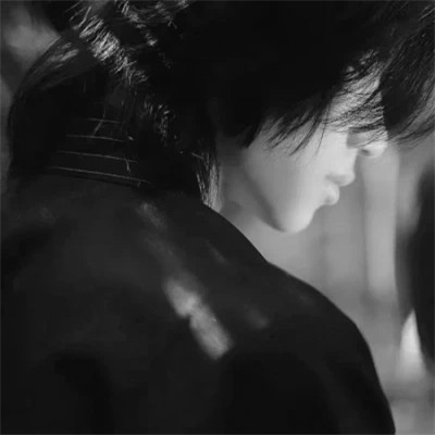 2025高清超酷黑白男生头像