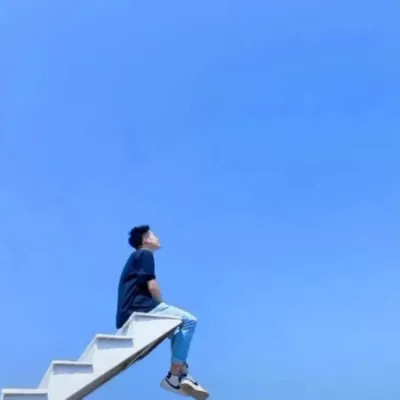 微信情头情侣双人一人一张
