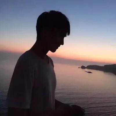 微信情头情侣双人一人一张