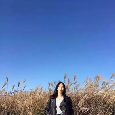 微信情头情侣双人一人一张