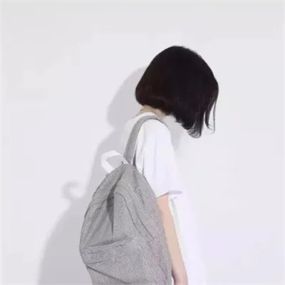 微信情头情侣双人一人一张