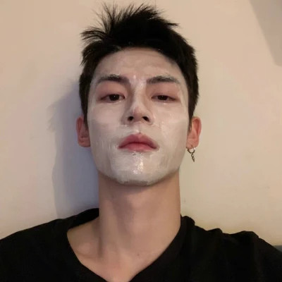 QQ头像男真人2025