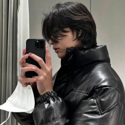 2025头像最新版的男生真人