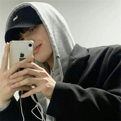 2025头像最新版的男生真人