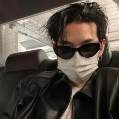 2025头像最新版的男生真人