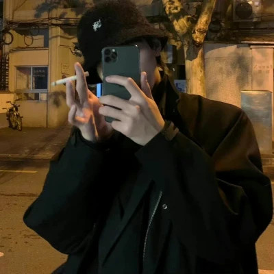2025头像最新版的男生真人