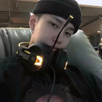 2025高级感真人的男生头像