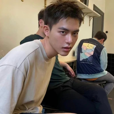 2025新款普通人真人头像男