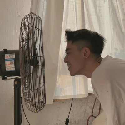 2025新款普通人真人头像男