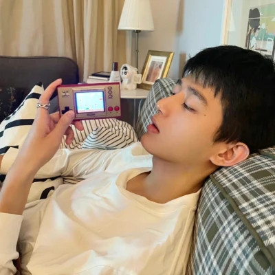 2025新款普通人真人头像男