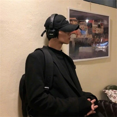 2025男生高质量头像图片
