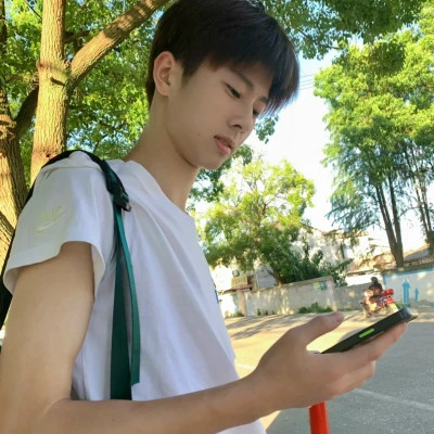 2025男头像真人版