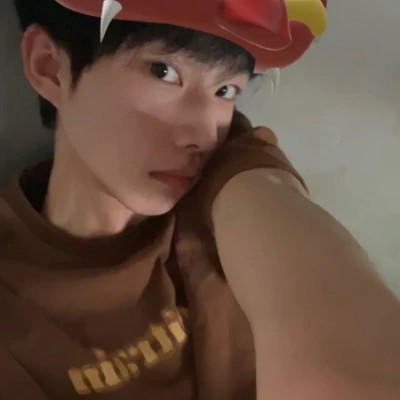 2025年爆款优质男生真人头像