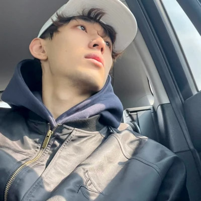2025头像男最新版的真人