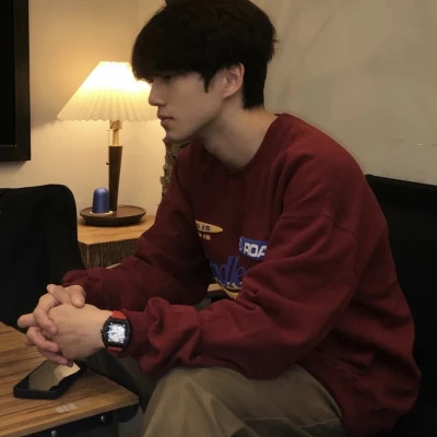 2025年男头真人霸气