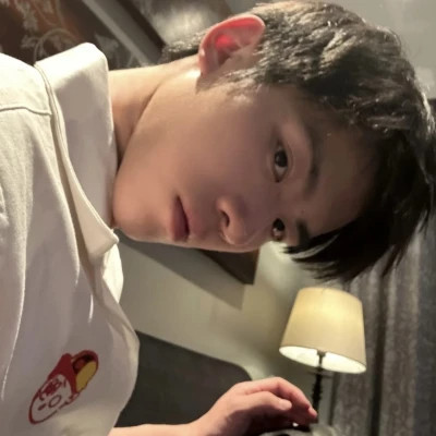2025头像男真人高清图片