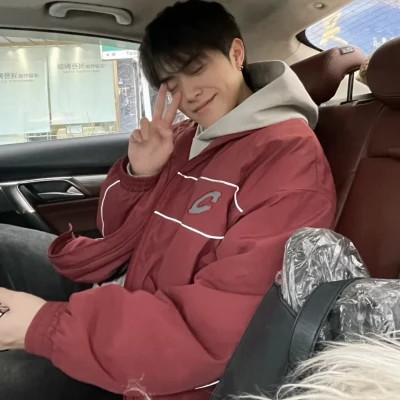 2025头像男真人高清图片