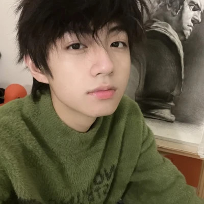 2025头像男真人高清图片