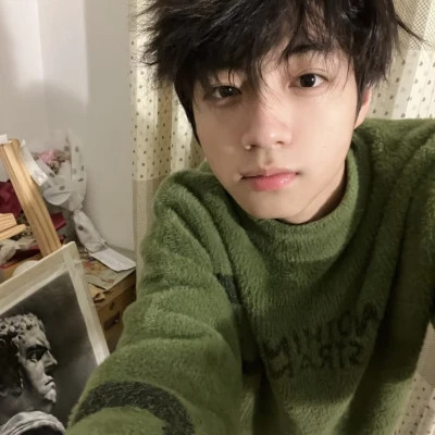 2025头像男真人高清图片