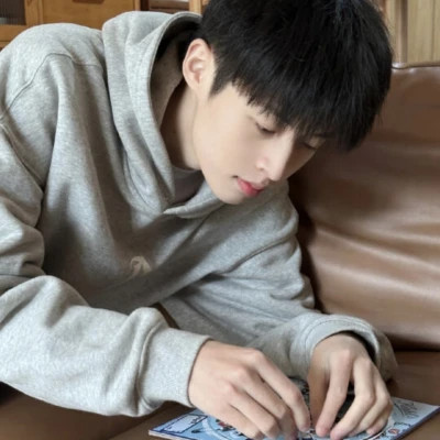 2025男生高质量真人