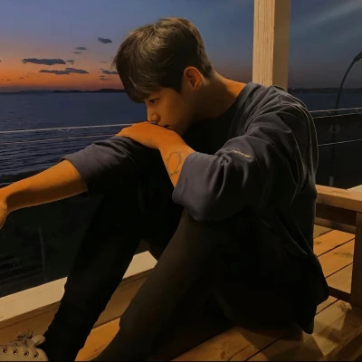 2025潮流又好看的男生头像