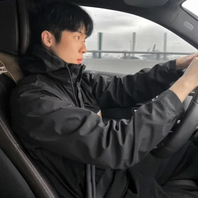 2025男生精选头像图片