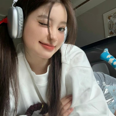 高颜值女生头像真人