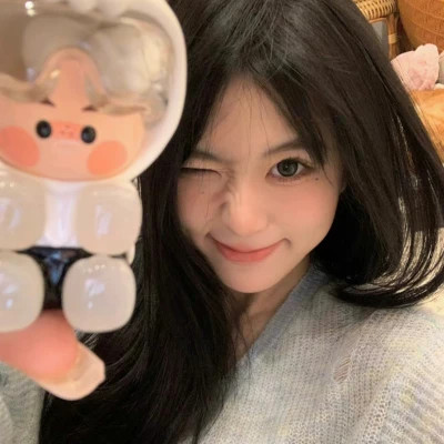高颜值女生头像真人