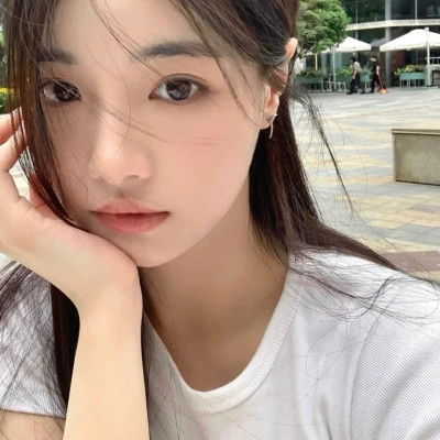 高清真人少女的微信头像图片