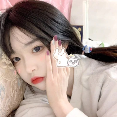 真人女生头像可爱图片